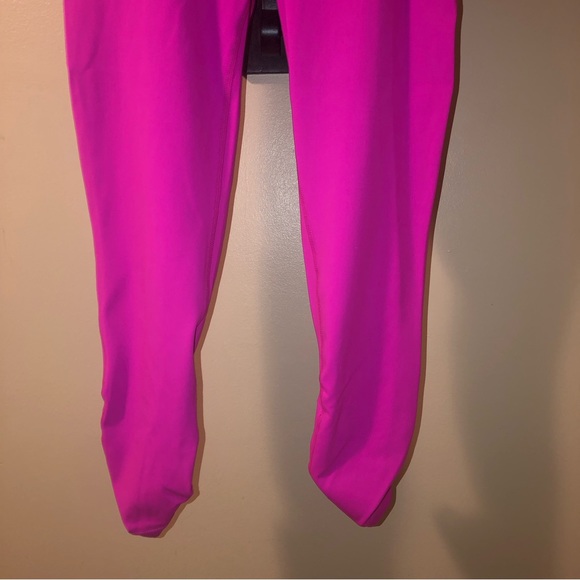 Free People NWT Solid Wave Rider Ankle Legging,Size-Medium,Color-Living Magenta - Picture 4 of 12